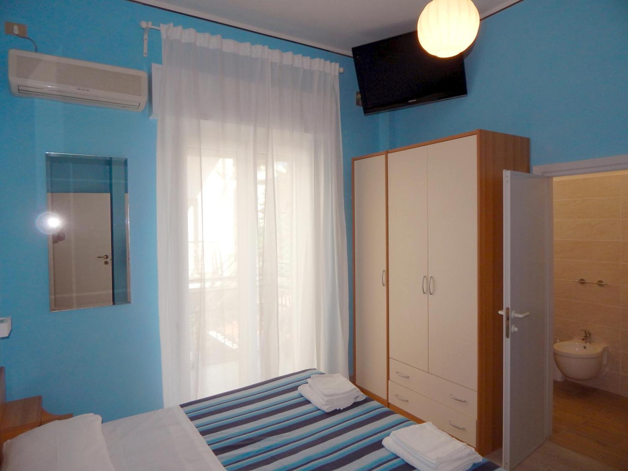 Hotel Vera リッチョーネ エクステリア 写真